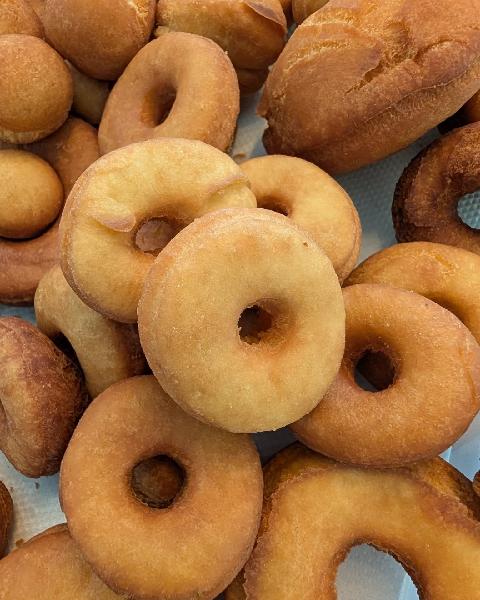 Nany en Mode Fête - Deux (2) beignes à l’ancienne 125 g